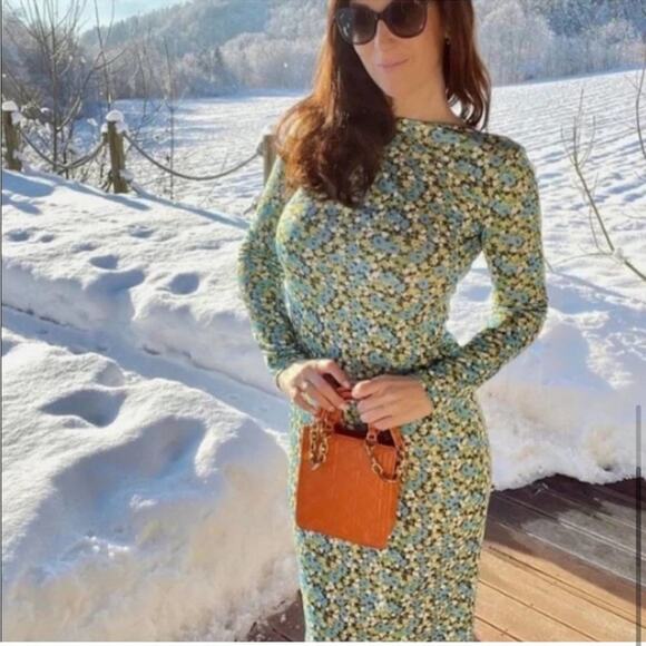 Zara Midi Floral Dress Size Medium - Picture 1 of 16